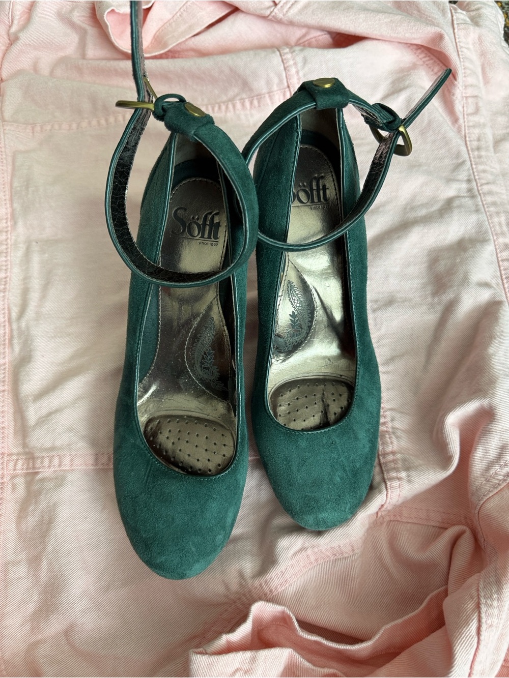 Sofft Emerald Green Suede Ankle-Strap Pumps